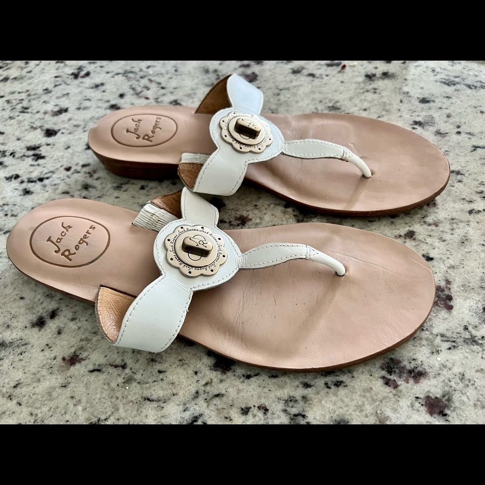 Very lightly worn Jack rogers sandals